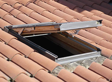 Pose de velux à Saint-Léger-des-Vignes (58300) dans la Nièvre (58)